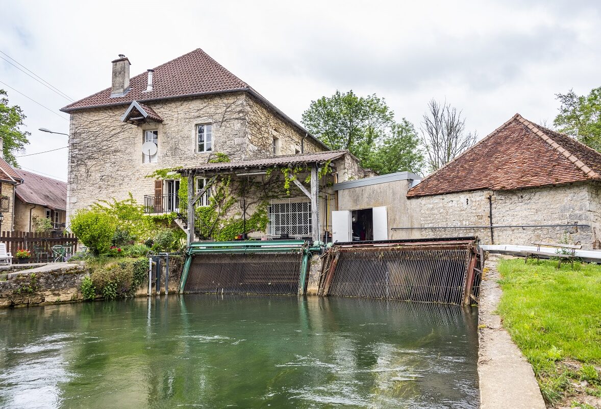La centrale hydro de Port Lesney fait peau neuve